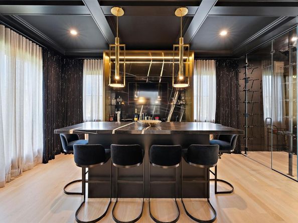 17 Oxford Road, Scarsdale NY 10583