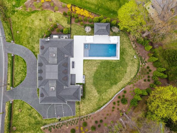 17 Oxford Road, Scarsdale NY 10583