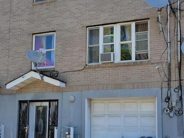 514 B 32 Street, Far Rockaway NY 11691