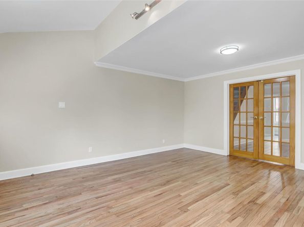 62-33 59th Drive, Maspeth NY 11378