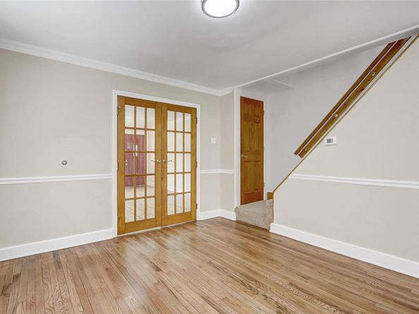 62-33 59th Drive, Maspeth NY 11378