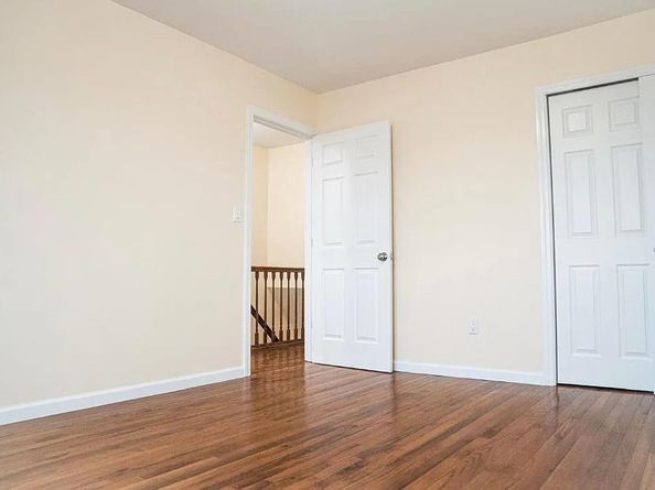 2723 Colden Avenue, Bronx NY 10469