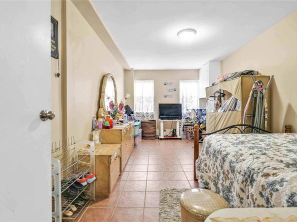 2723 Colden Avenue, Bronx NY 10469