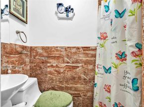 2723 Colden Avenue, Bronx NY 10469