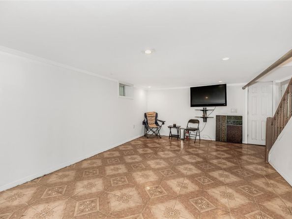 2733 Tenbroeck Avenue, Bronx NY 10469