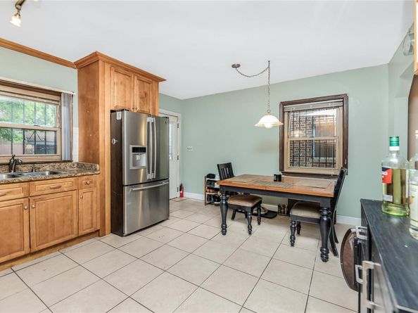2733 Tenbroeck Avenue, Bronx NY 10469