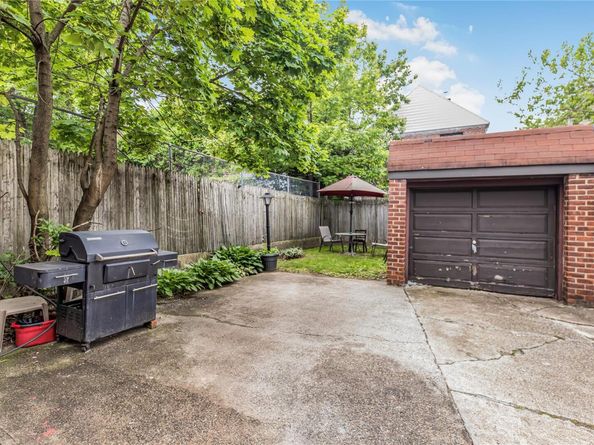 2733 Tenbroeck Avenue, Bronx NY 10469
