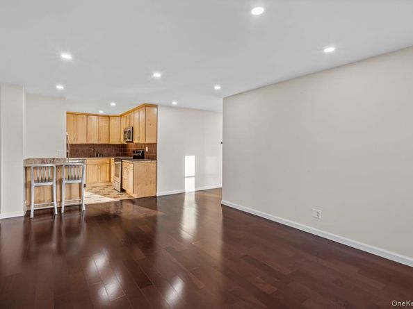 168-11 12th Avenue 3D, Beechhurst NY 11357