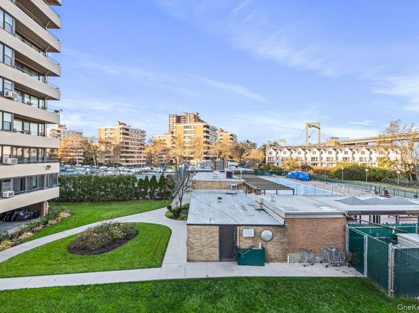 168-11 12th Avenue 3D, Beechhurst NY 11357