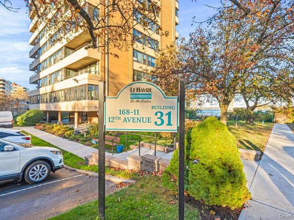 168-11 12th Avenue 3D, Beechhurst NY 11357