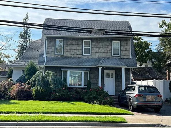 86 Fletcher Avenue, Valley Stream NY 11580