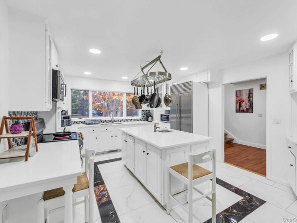 19 Bay Woods Drive, Hampton Bays NY 11946