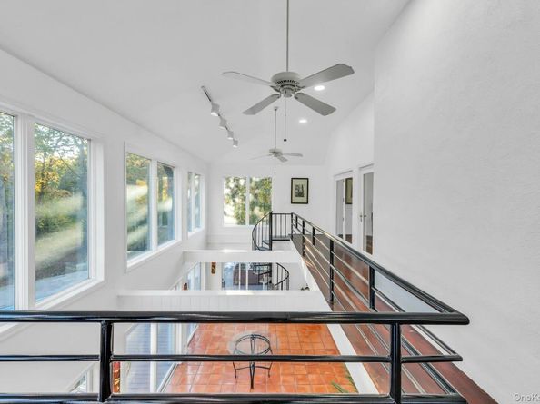 19 Bay Woods Drive, Hampton Bays NY 11946