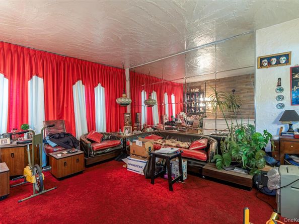 43 Wynsum Avenue, Merrick NY 11566