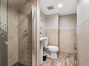 1041 N 4th Street, New Hyde Park NY 11040