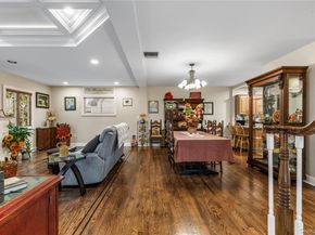 1041 N 4th Street, New Hyde Park NY 11040