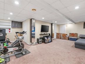 1041 N 4th Street, New Hyde Park NY 11040