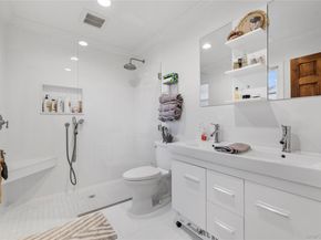 1041 N 4th Street, New Hyde Park NY 11040