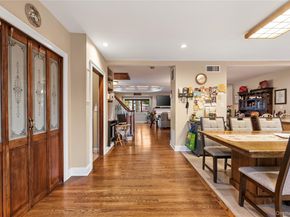 1041 N 4th Street, New Hyde Park NY 11040