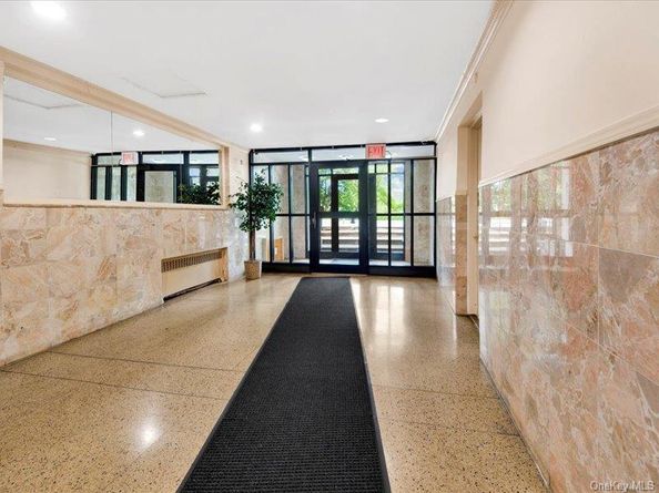 1910 S Pelham Parkway S 3G, Bronx NY 10461