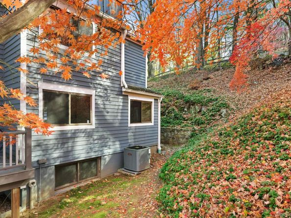 42 Timber Ridge, Mount Kisco NY 10549