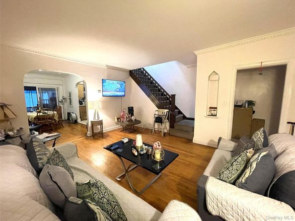 3035 82nd Street, East Elmhurst NY 11370