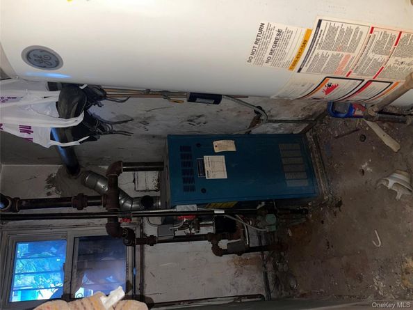 3035 82nd Street, East Elmhurst NY 11370