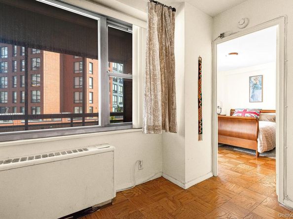 70-25 Yellowstone Boulevard 4D, Forest Hills NY 11375
