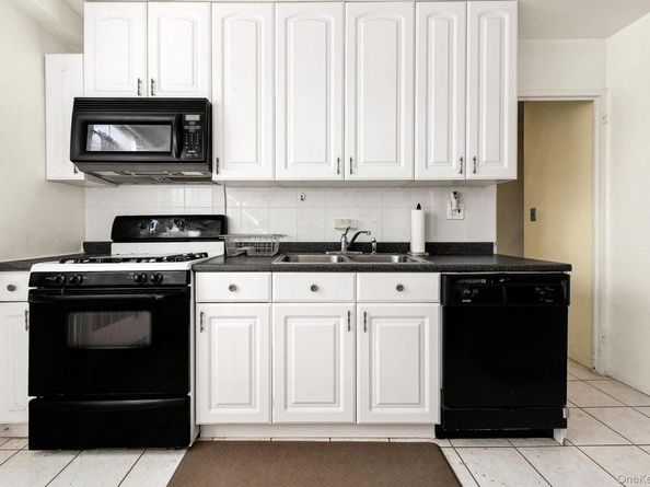 70-25 Yellowstone Boulevard 4D, Forest Hills NY 11375