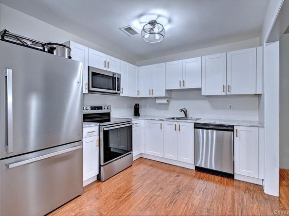 967 Skyline Drive, Coram NY 11727