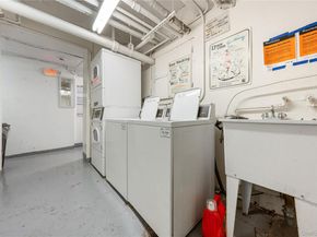 215 E 77TH Street 4D, New York (Manhattan) NY 10075