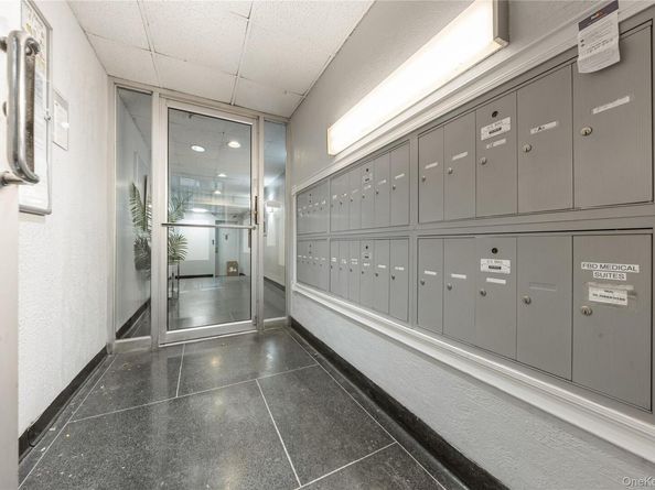 215 E 77TH Street 4D, New York (Manhattan) NY 10075