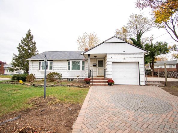 650 Bryant Street, East Meadow NY 11554