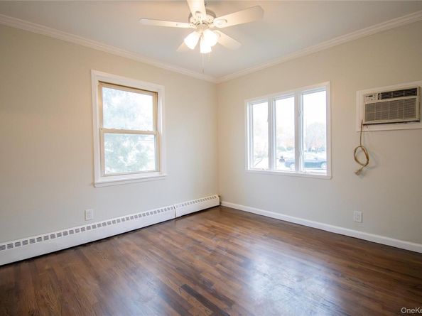 650 Bryant Street, East Meadow NY 11554