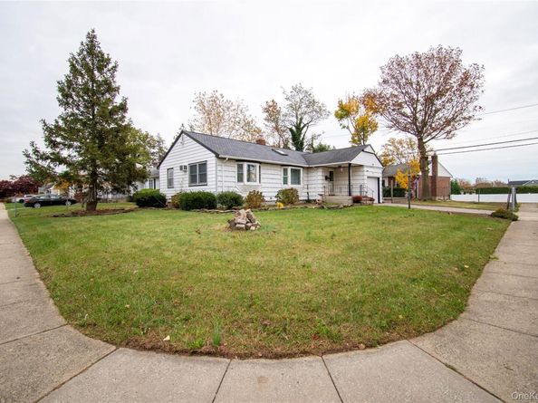 650 Bryant Street, East Meadow NY 11554