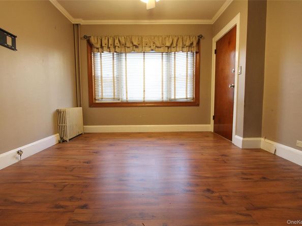 61-54 56th Avenue, Maspeth NY 11378