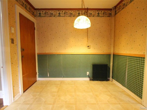 61-54 56th Avenue, Maspeth NY 11378