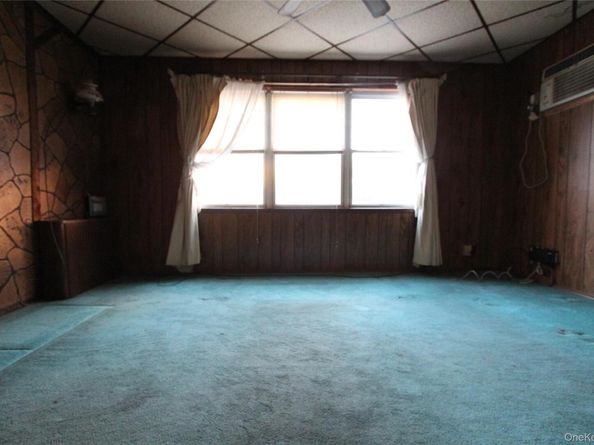 61-54 56th Avenue, Maspeth NY 11378