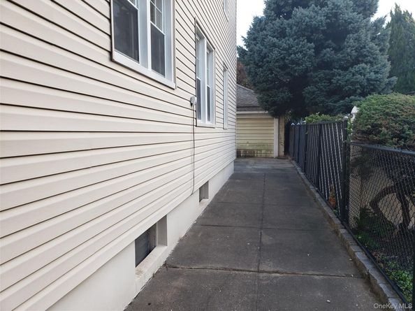 61-54 56th Avenue, Maspeth NY 11378