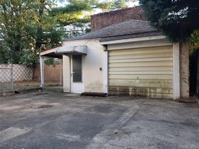 61-54 56th Avenue, Maspeth NY 11378