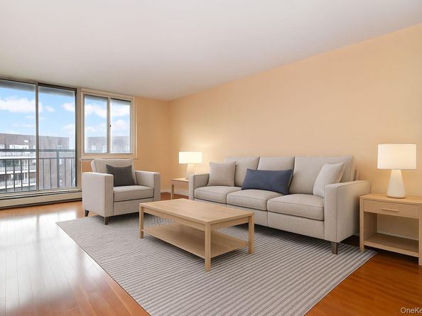 703 Pelham Road 407, New Rochelle NY 10805