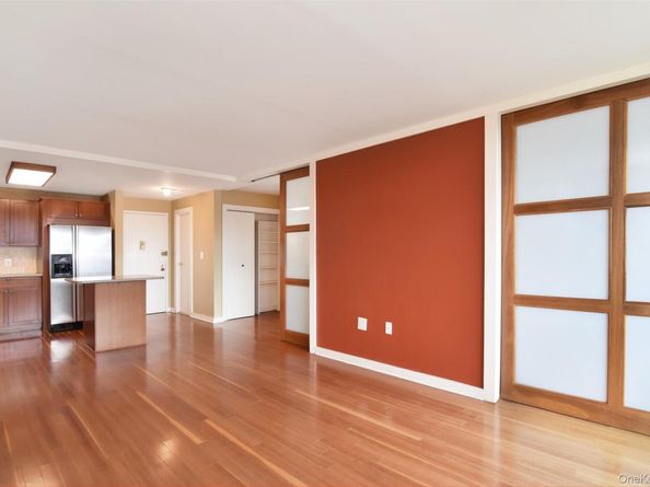 703 Pelham Road 407, New Rochelle NY 10805