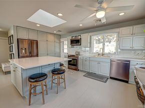 321 E Montauk Highway, Hampton Bays NY 11946