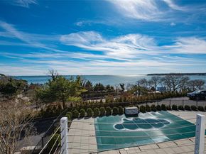 321 E Montauk Highway, Hampton Bays NY 11946