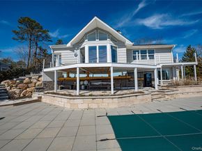 321 E Montauk Highway, Hampton Bays NY 11946