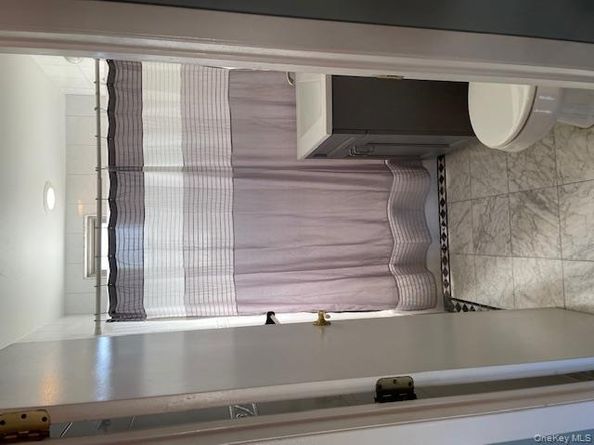 73-26 260th Street B, Glen Oaks NY 11004