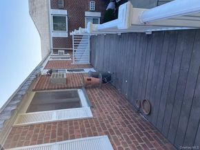 73-26 260th Street B, Glen Oaks NY 11004