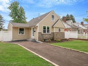 215 W Marie Street, Hicksville NY 11801