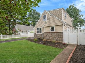 215 W Marie Street, Hicksville NY 11801