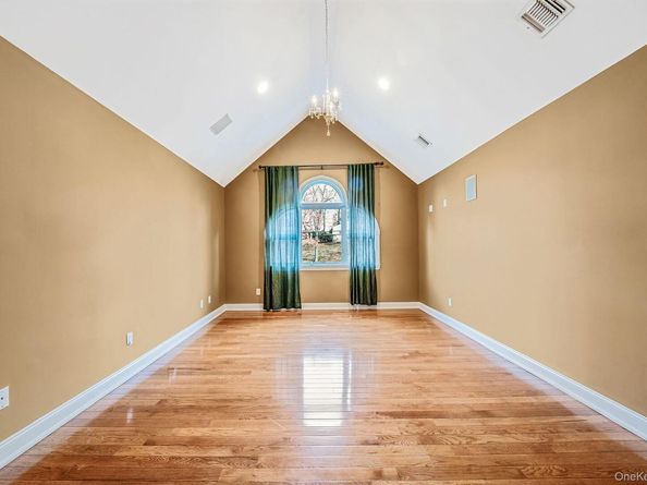 310 Terry Road, Smithtown NY 11787